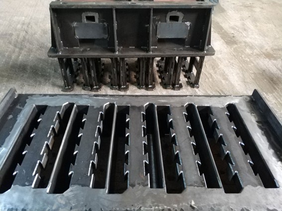 03-Bloques De Hormigón Con Aislamiento Térmico-Molde